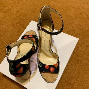 Women’s open toe sandals